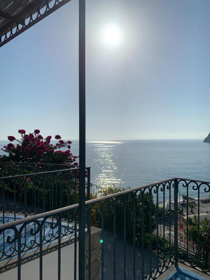Oltremare Residence Hotel Lipari  Exteriör bild