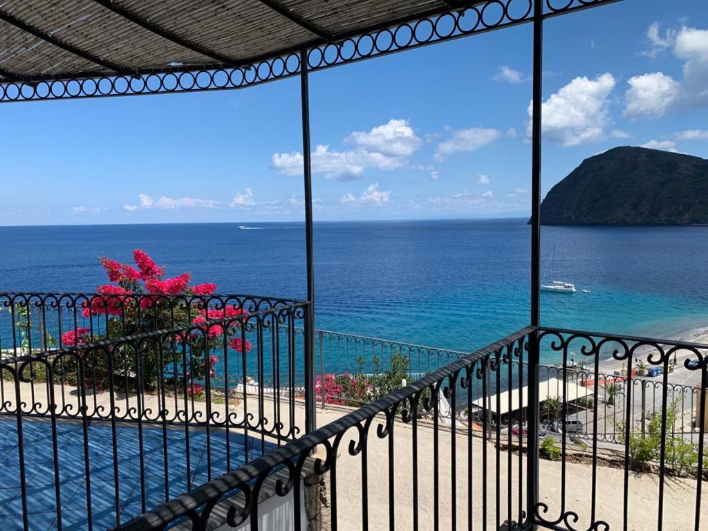Oltremare Residence Hotel Lipari  Exteriör bild