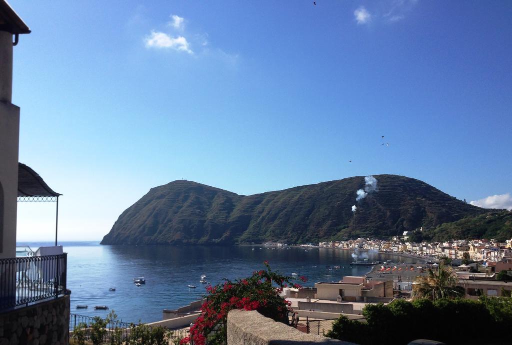 Oltremare Residence Hotel Lipari  Exteriör bild