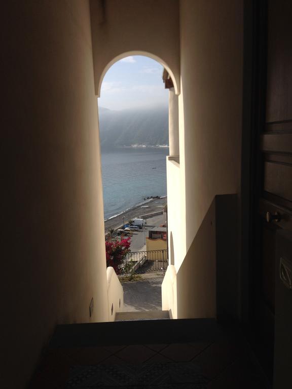 Oltremare Residence Hotel Lipari  Exteriör bild