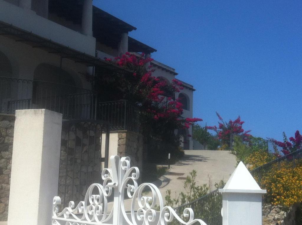Oltremare Residence Hotel Lipari  Exteriör bild